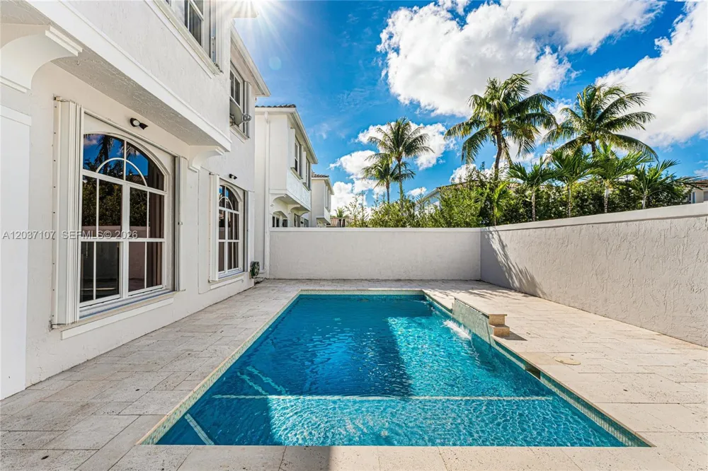 21156 NE 33rd Ave Aventura, FL 33180