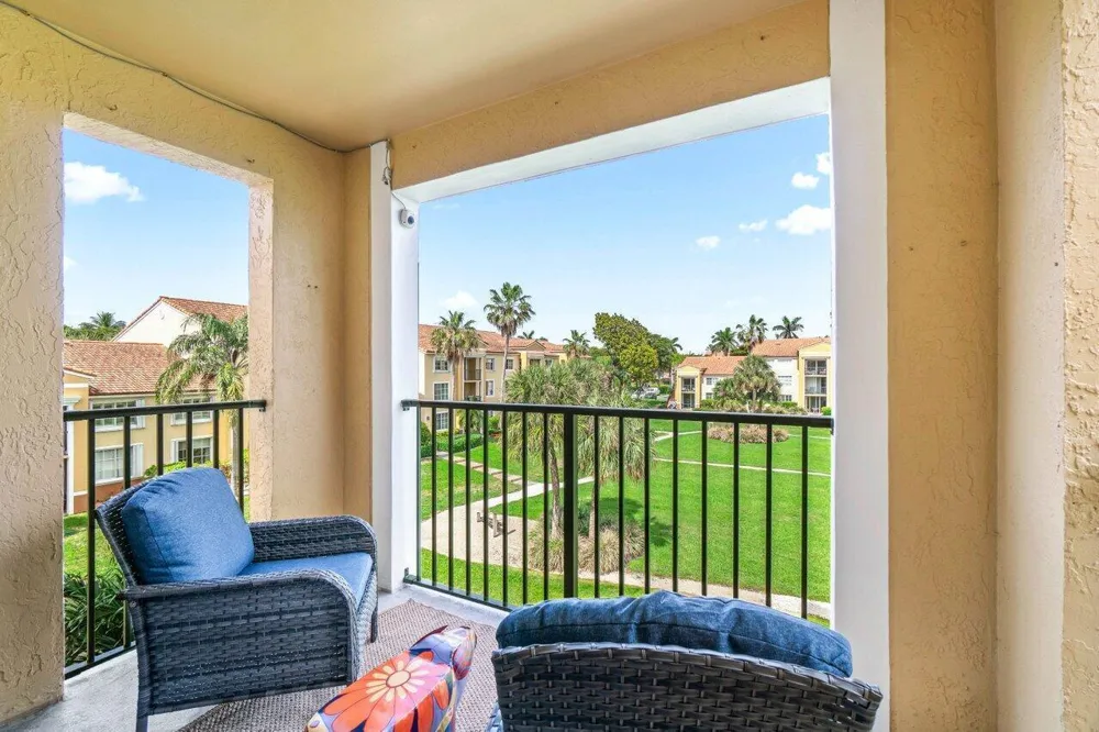 157 Yacht Club Way Hypoluxo, FL 33462