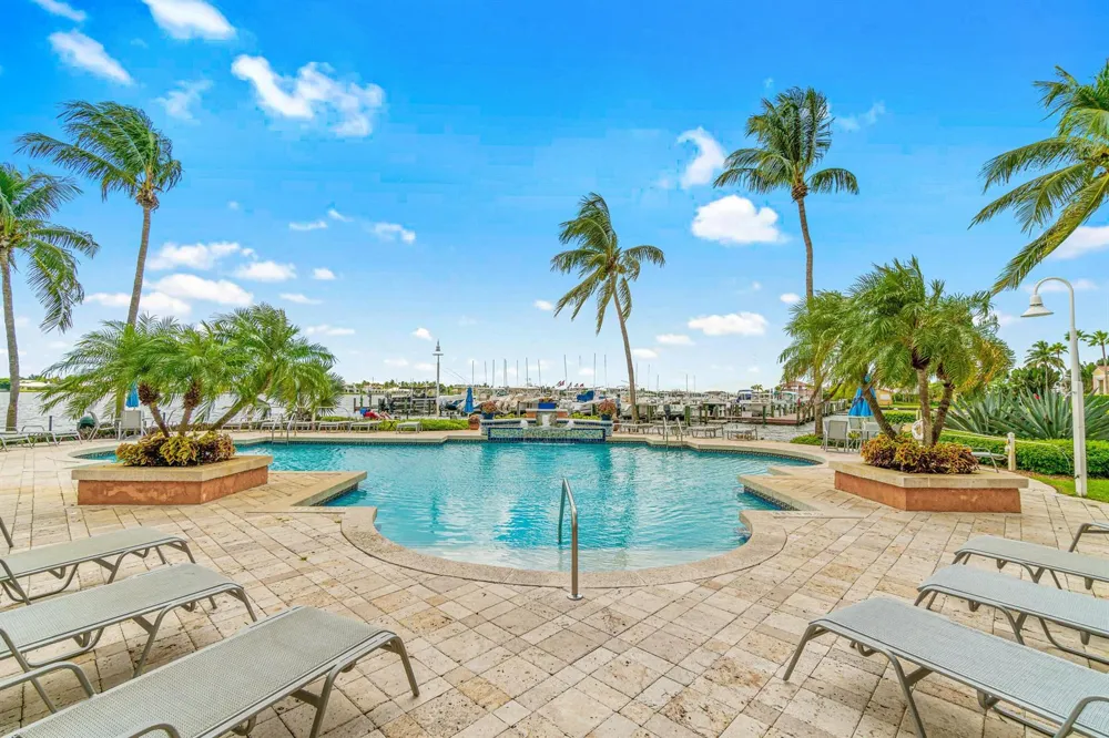157 Yacht Club Way Hypoluxo, FL 33462