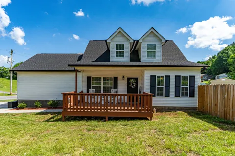 1329 Greenwood Road