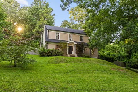 215 Seminole Drive