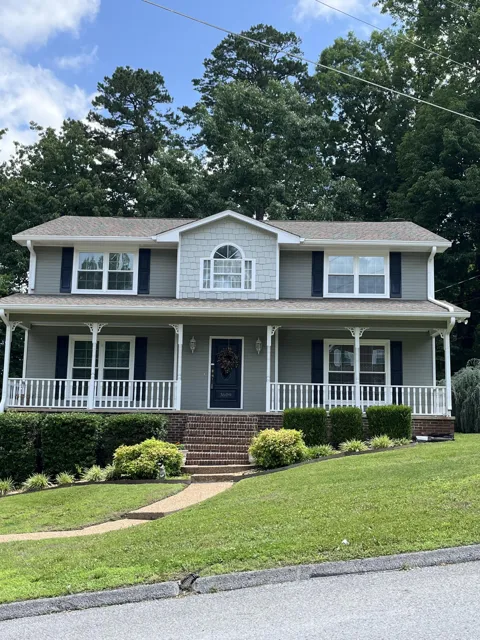 3609 Glen Oaks