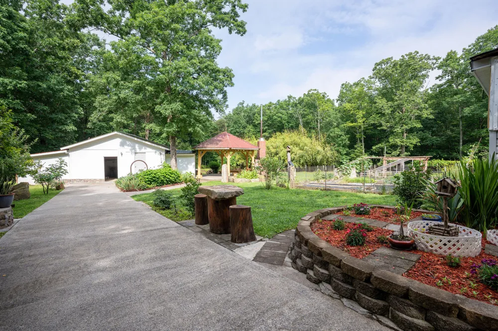 758 Old State Road Menlo, GA 30731