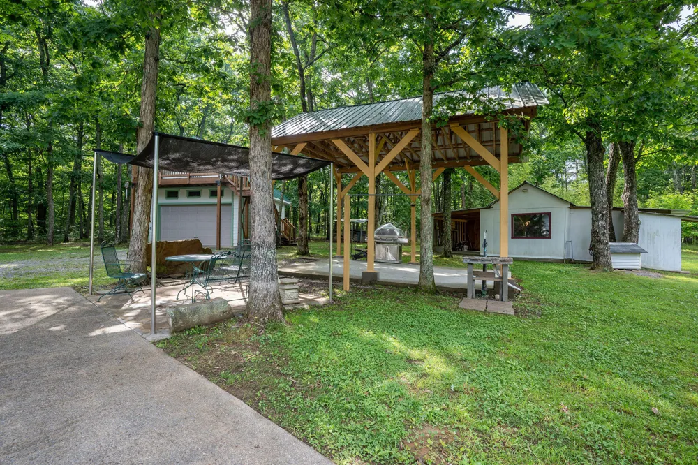 758 Old State Road Menlo, GA 30731