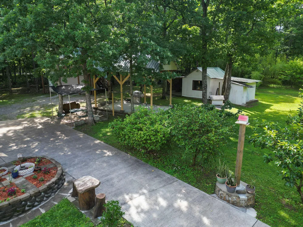 758 Old State Road Menlo, GA 30731