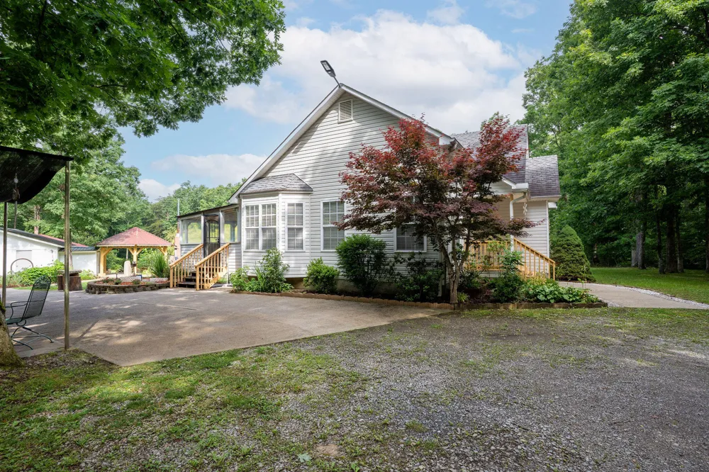 758 Old State Road Menlo, GA 30731