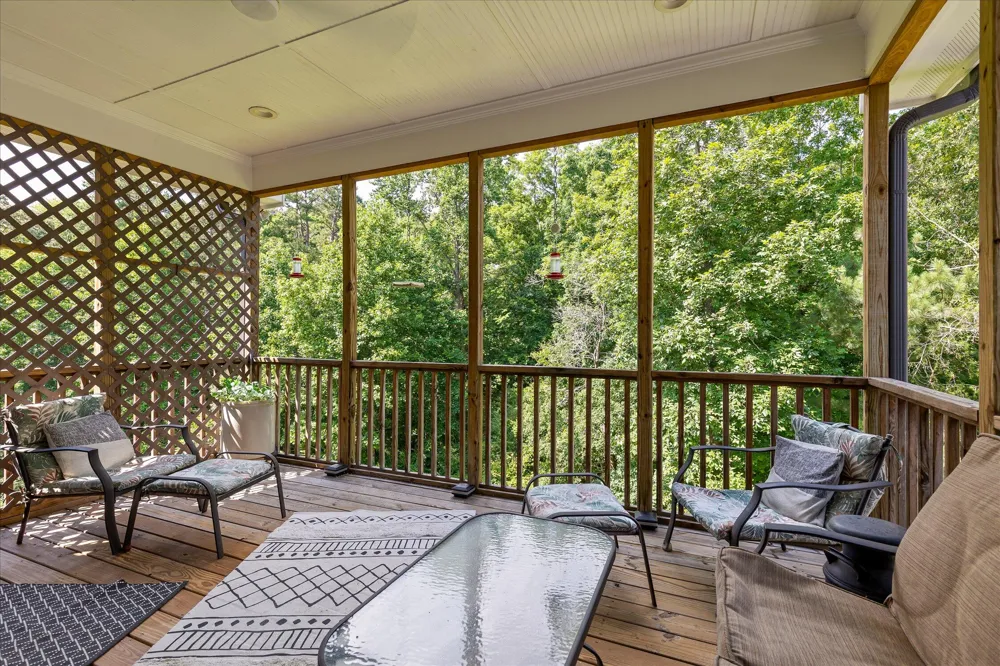 301 Sentry Oaks Chickamauga, GA 30707