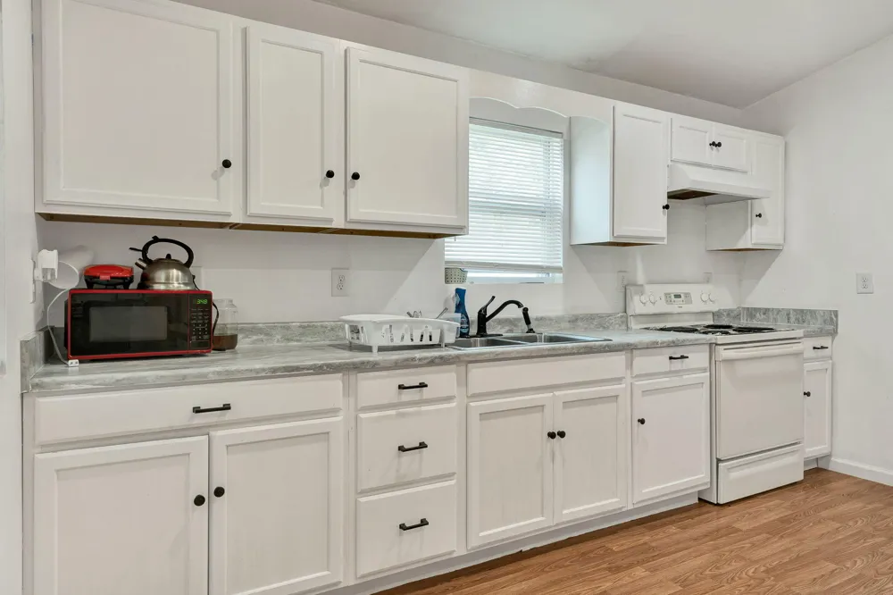 200 Queens Lane Decatur, TN 37322
