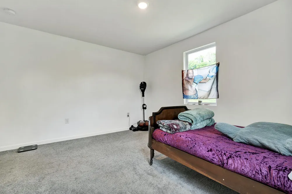 200 Queens Lane Decatur, TN 37322