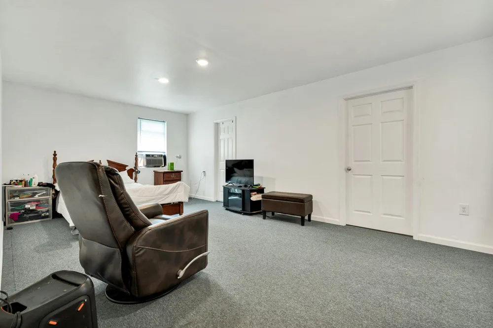 200 Queens Lane Decatur, TN 37322
