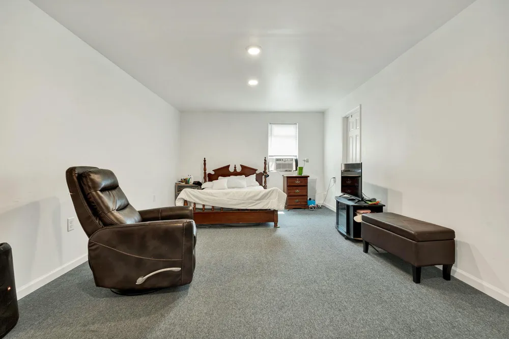 200 Queens Lane Decatur, TN 37322