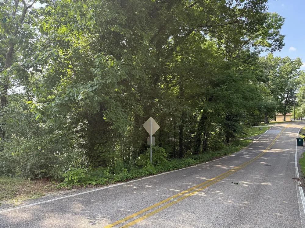 5908 Crestview Drive Hixson, TN 37343