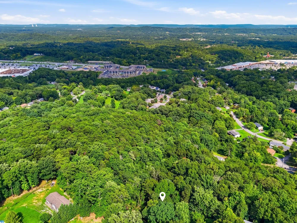 5908 Crestview Drive Hixson, TN 37343