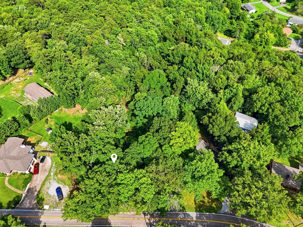 5908 Crestview Drive Hixson, TN 37343