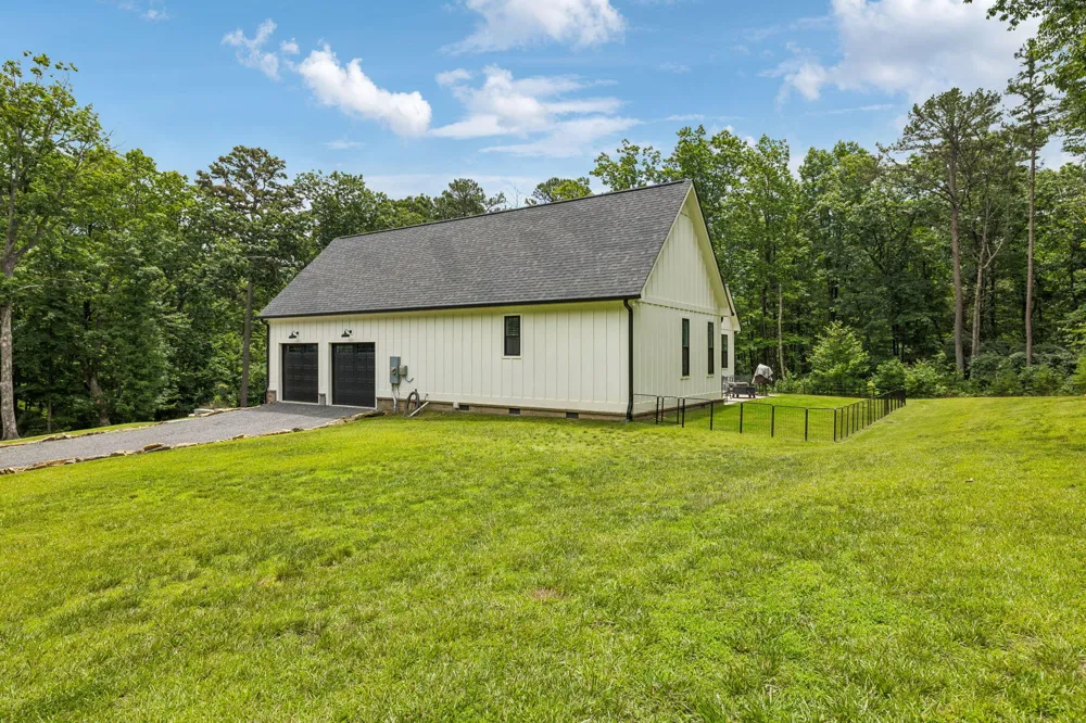 188 Horseshoe Bend Road E Signal Mountain, TN 37377