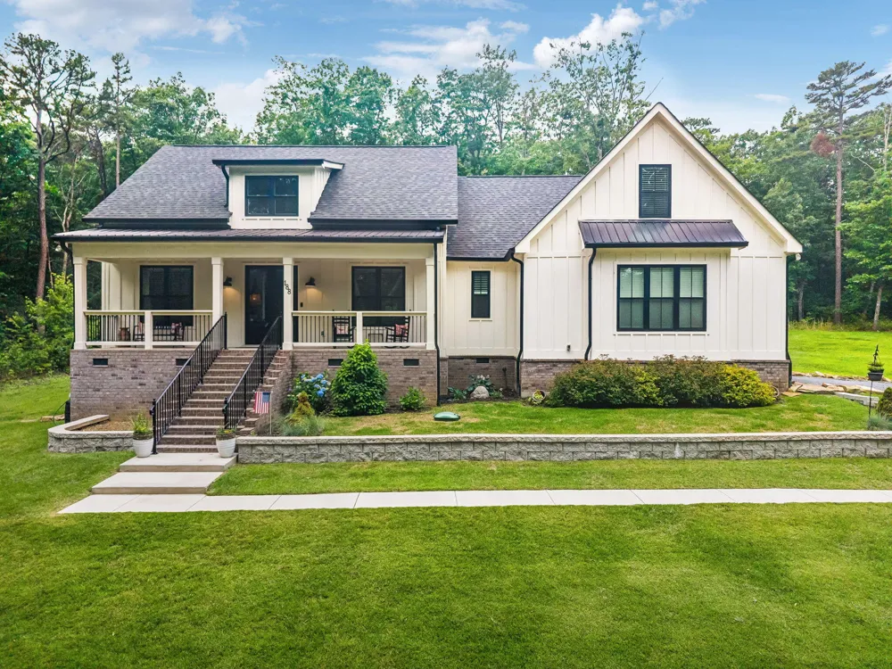 188 Horseshoe Bend Road E Signal Mountain, TN 37377