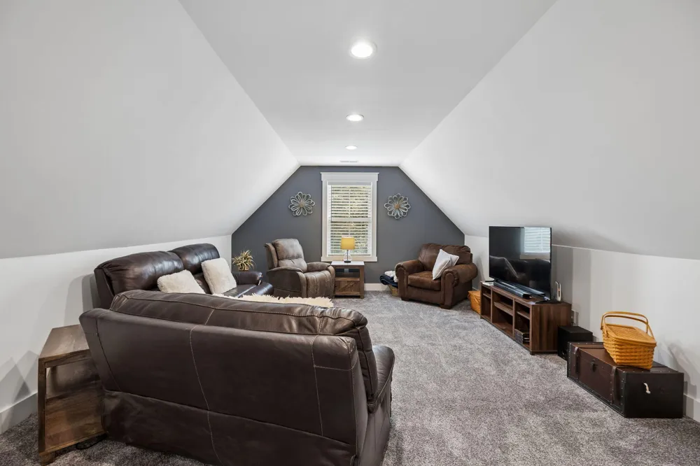 188 Horseshoe Bend Road E Signal Mountain, TN 37377