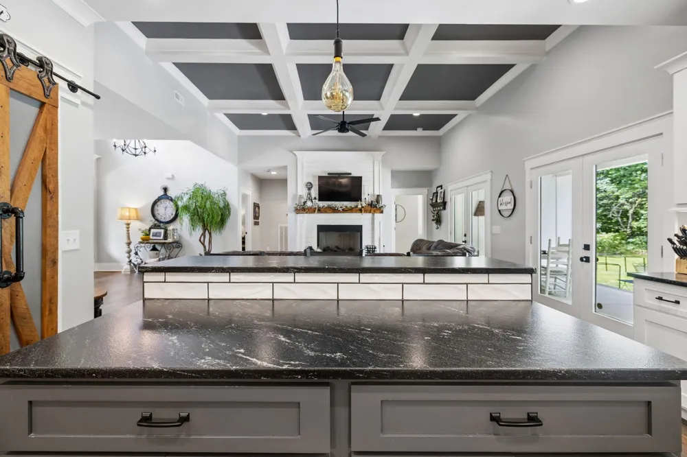 188 Horseshoe Bend Road E Signal Mountain, TN 37377
