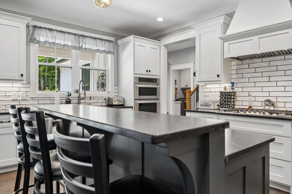 188 Horseshoe Bend Road E Signal Mountain, TN 37377