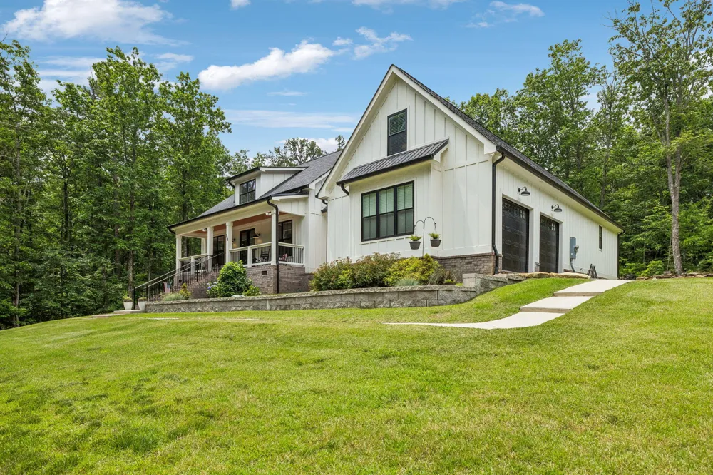 188 Horseshoe Bend Road E Signal Mountain, TN 37377