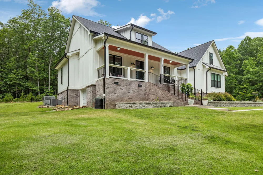 188 Horseshoe Bend Road E Signal Mountain, TN 37377