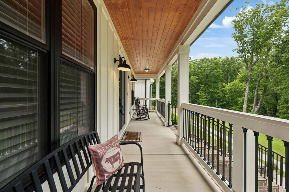 188 Horseshoe Bend Road E Signal Mountain, TN 37377