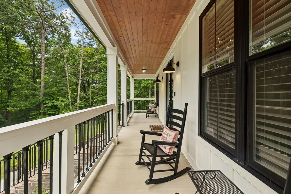 188 Horseshoe Bend Road E Signal Mountain, TN 37377