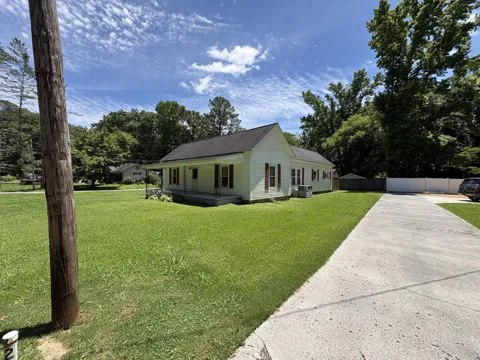 208 Warthen Street