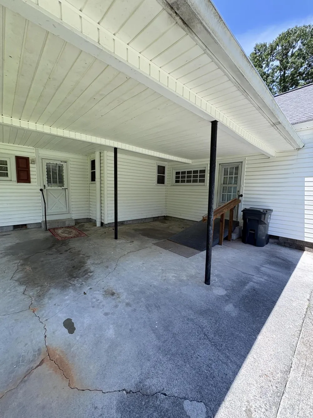 208 Warthen Street LaFayette, GA 30728
