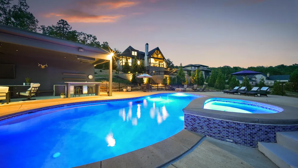 8008 Mountain Laurel Trail Signal Mountain, TN 37377