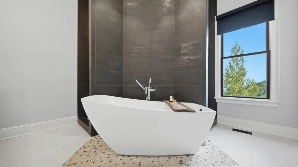 8008 Mountain Laurel Trail Signal Mountain, TN 37377