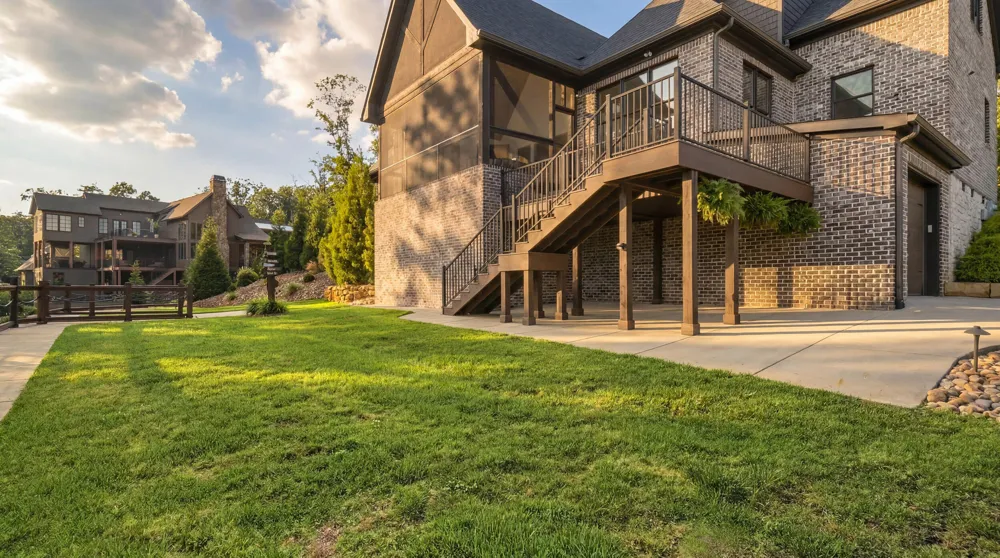 8008 Mountain Laurel Trail Signal Mountain, TN 37377