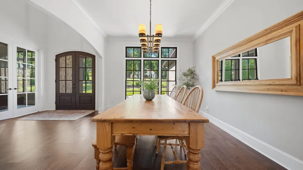 8008 Mountain Laurel Trail Signal Mountain, TN 37377