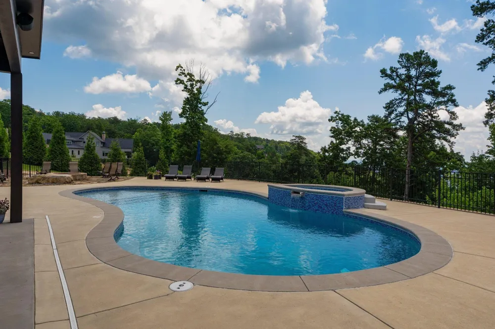 8008 Mountain Laurel Trail Signal Mountain, TN 37377
