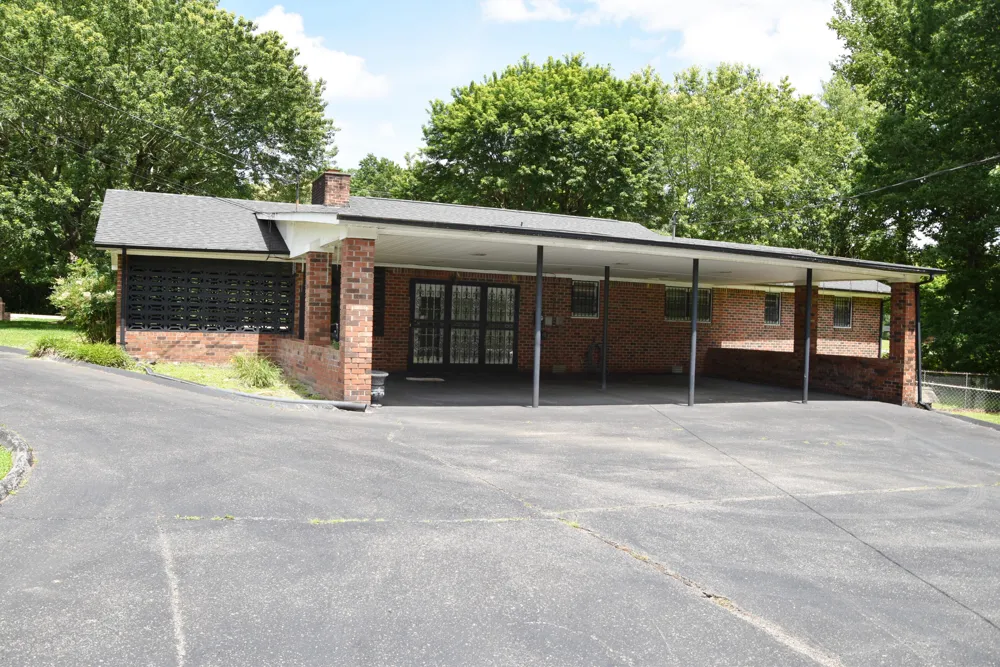 450 Main Street Palmer, TN 37365