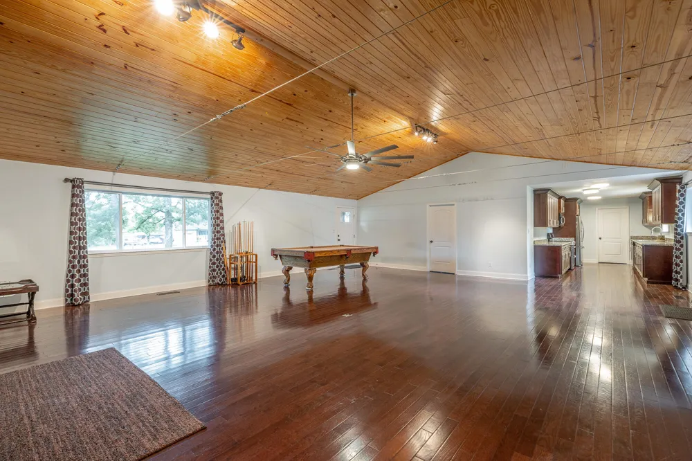 9011 Pleasant Lane Ooltewah, TN 37363