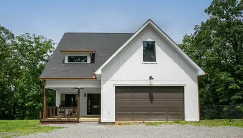 2444 Cloverdale Road