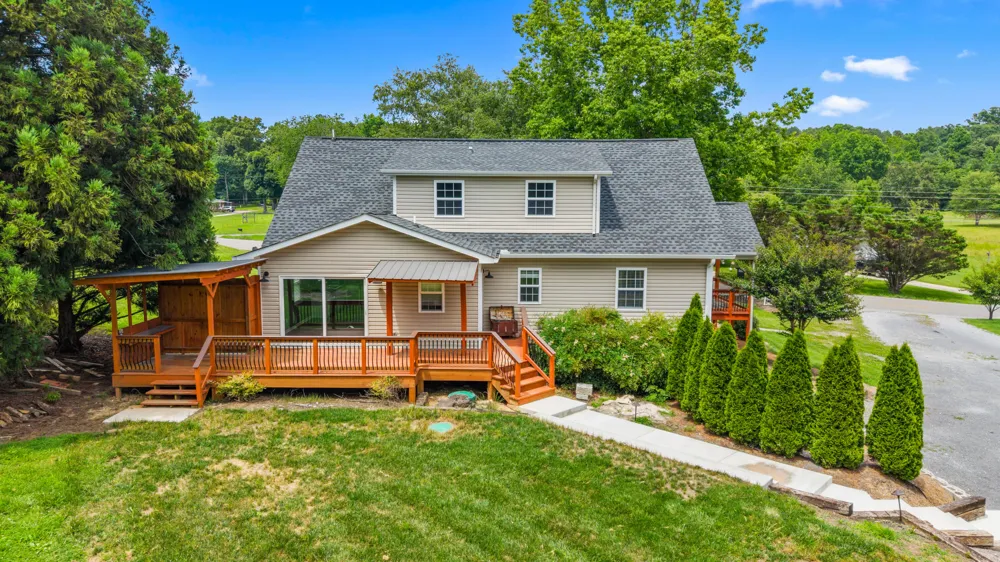 11134 London Lane Apison, TN 37302
