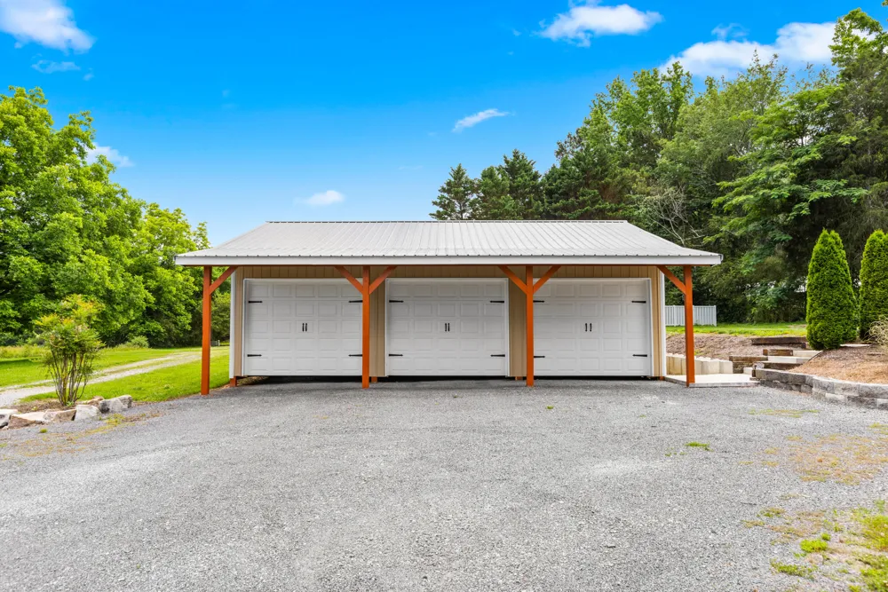 11134 London Lane Apison, TN 37302