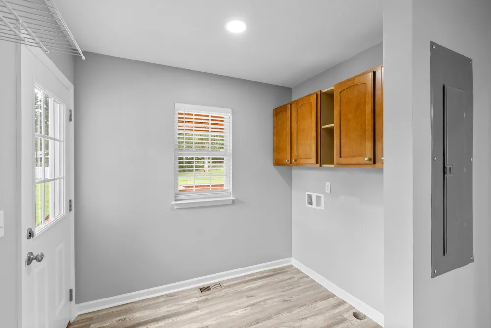 11134 London Lane Apison, TN 37302