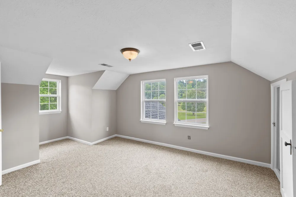 11134 London Lane Apison, TN 37302