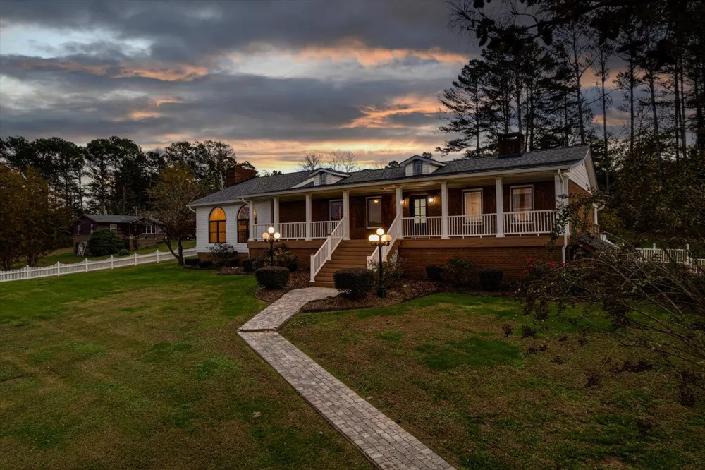105 County Road 206 Bridgeport, AL 35740