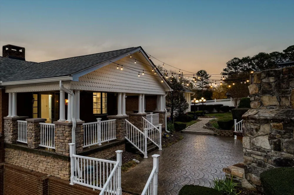 105 County Road 206 Bridgeport, AL 35740