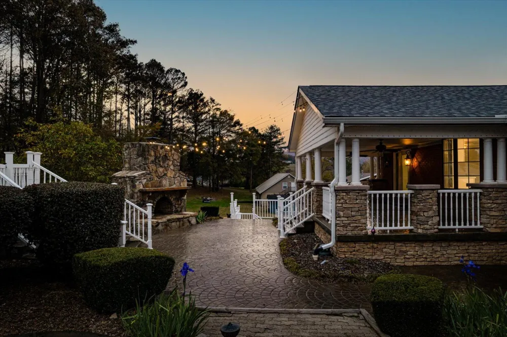 105 County Road 206 Bridgeport, AL 35740