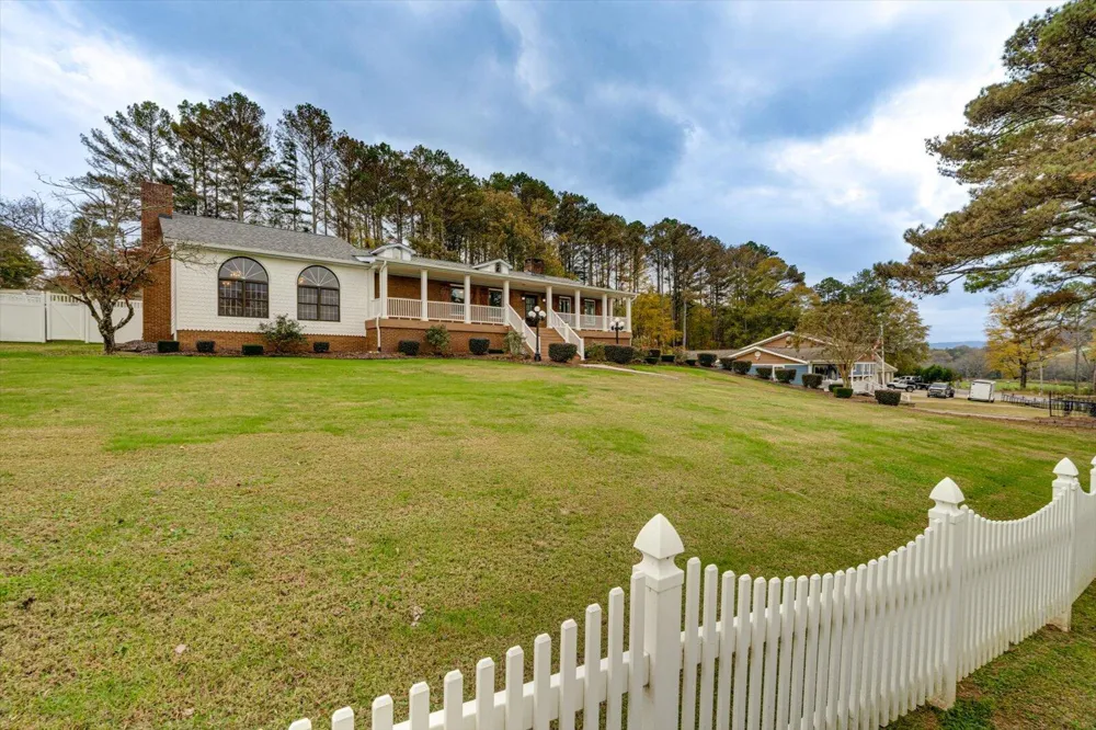 105 County Road 206 Bridgeport, AL 35740
