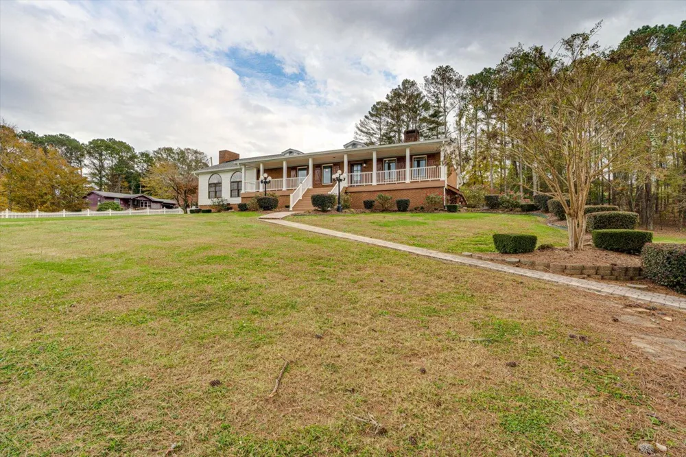 105 County Road 206 Bridgeport, AL 35740