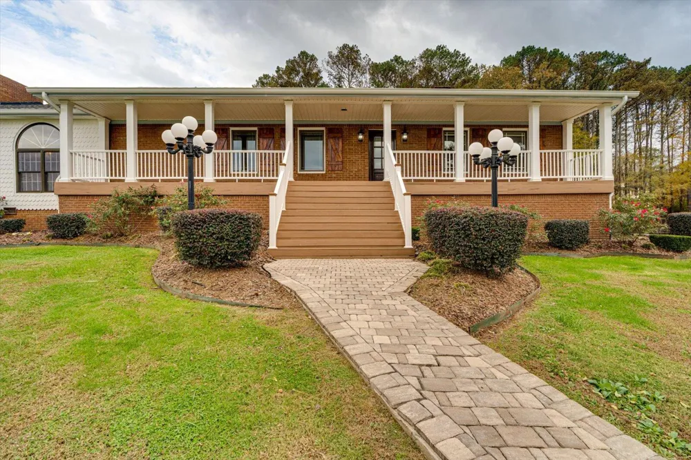 105 County Road 206 Bridgeport, AL 35740
