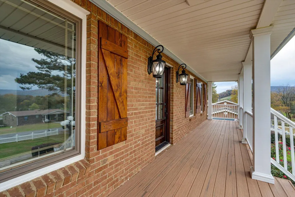 105 County Road 206 Bridgeport, AL 35740
