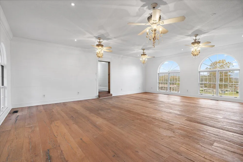 105 County Road 206 Bridgeport, AL 35740