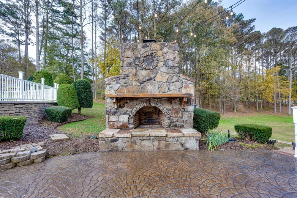 105 County Road 206 Bridgeport, AL 35740